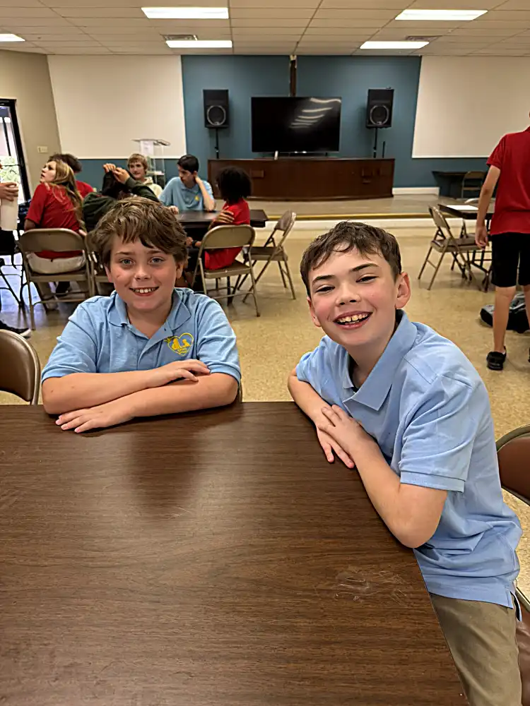 Hudson students in dining area
